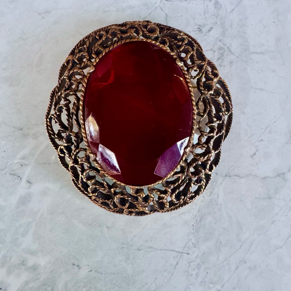 Vintage Large Red Faceted Glass Brooch with Intricate Gold Filigree Detailing